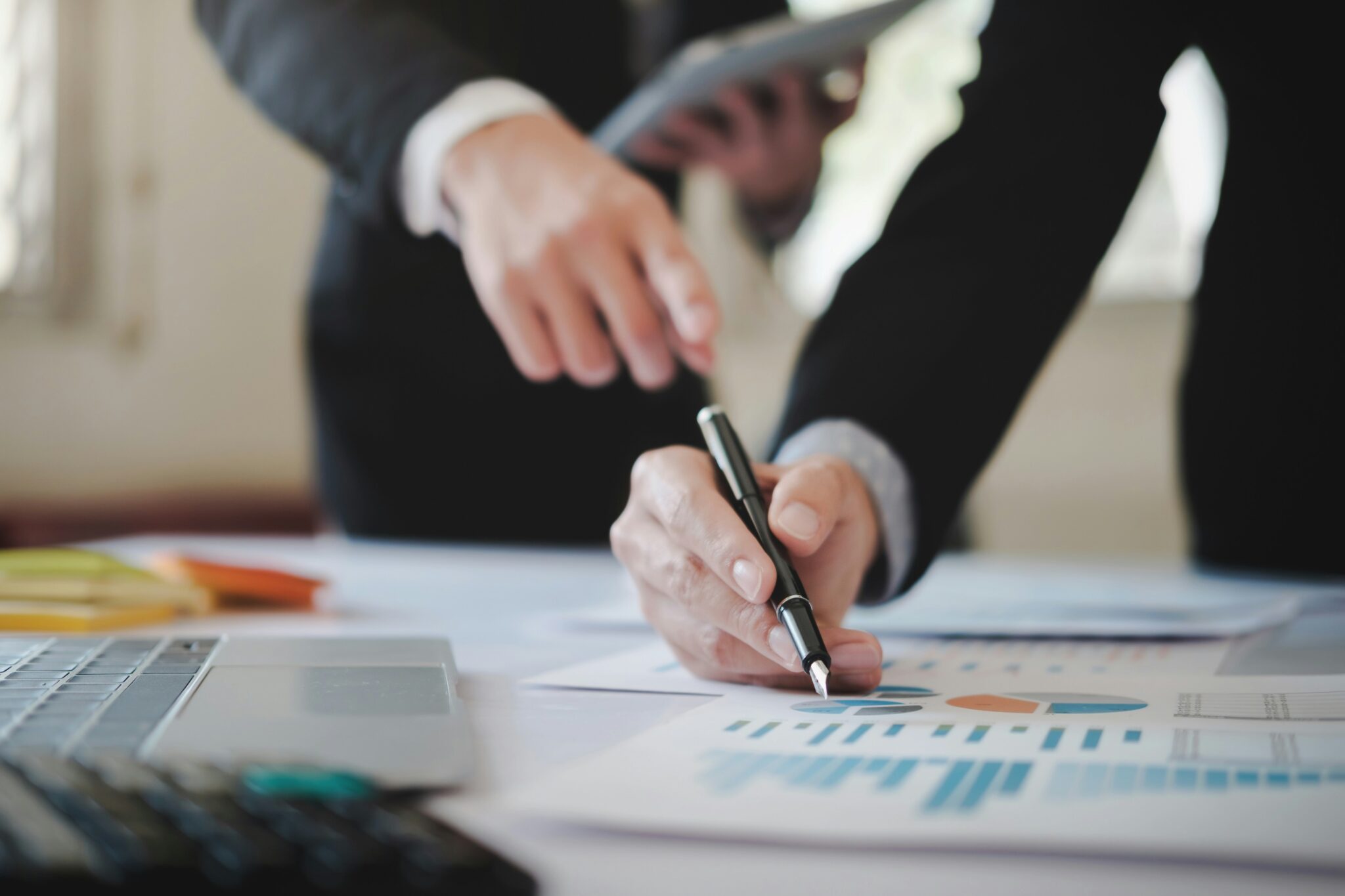 how the right supplier helps reduce project risk 2